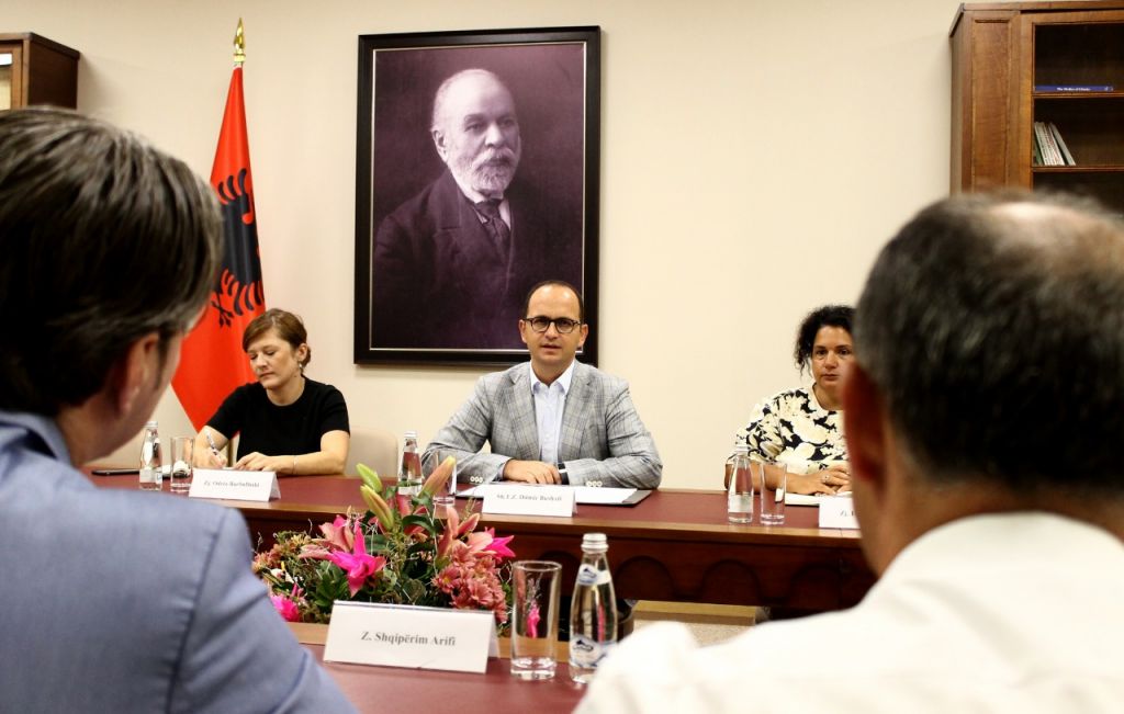 Korrigjimi i kufijve, Shqipëria del kundër idesë së shkëmbimit të territoreve Korrigjimi i kufijve, Shqipëria del kundër idesë së shkëmbimit të territoreve