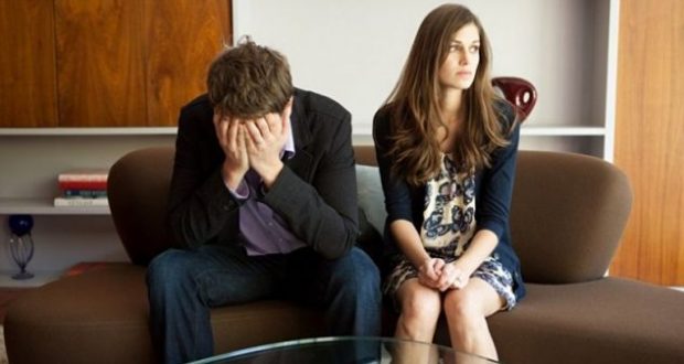 Çdo natë ju mund ta kuptoni nëse partnerja i’u tradhëton: Ja sa thjeshtë! Çdo natë ju mund ta kuptoni nëse partnerja i’u tradhëton: Ja sa thjeshtë!