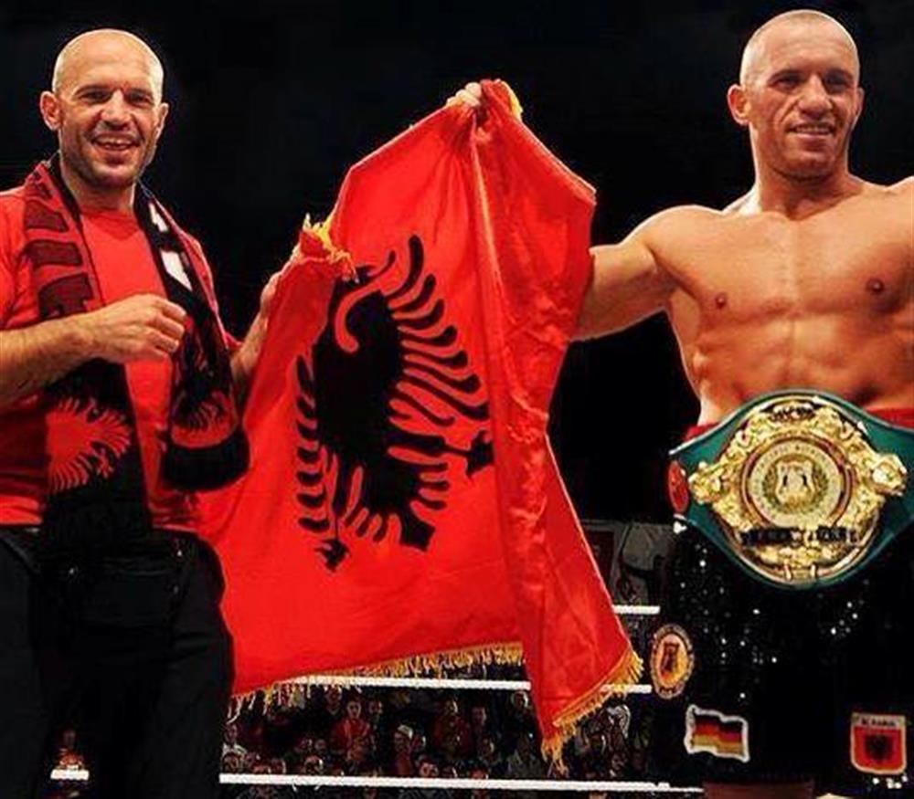 Gjetan Keta premton “Skënderbeun” në Dibër të Madhe, stërvitja në Bulqizë, atje ku pushtetarët deshën të presin pyjet Gjetan Keta premton “Skënderbeun” në Dibër të Madhe, stërvitja në Bulqizë, atje ku pushtetarët deshën të presin pyjet