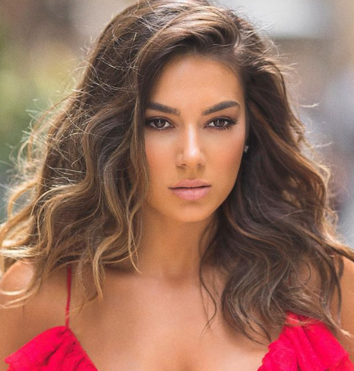 Video/ Ndodh sherr në koncertin e Elvanës, stafi i sigurimit dhunë kafshërore ndaj fansit Video/ Ndodh sherr në koncertin e Elvanës, stafi i sigurimit dhunë kafshërore ndaj fansit