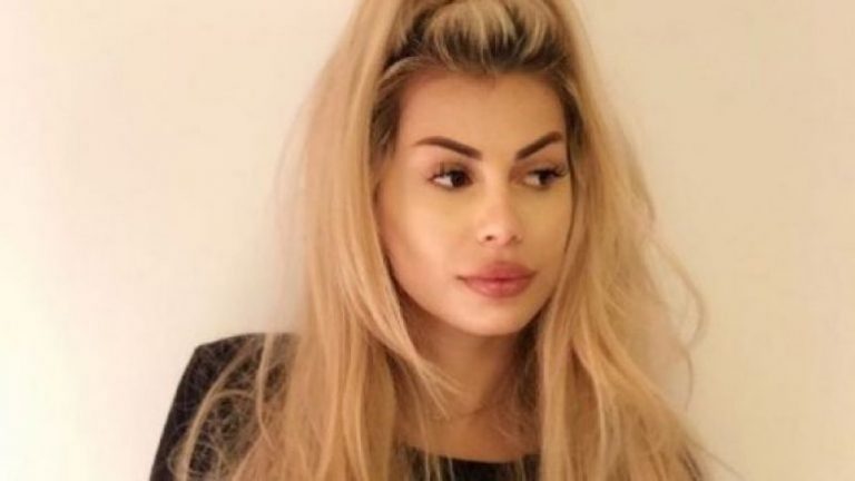 Dasma e Ledionit dhe Sarës: Luana e shoqëruar nga kunati Marina nuk duket gjëkundi (Foto) Dasma e Ledionit dhe Sarës: Luana e shoqëruar nga kunati Marina nuk duket gjëkundi (Foto)