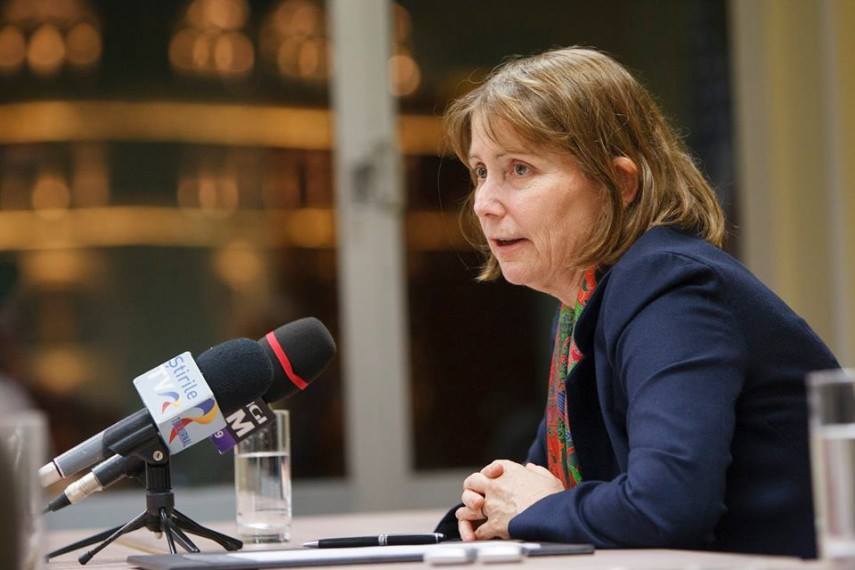 Senati shtyn dëgjesën për ambasadoren e re të SHBA në Tiranë Senati shtyn dëgjesën për ambasadoren e re të SHBA në Tiranë