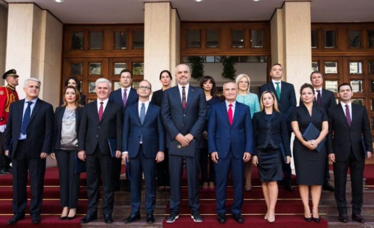 Zbardhen detajet e mbledhjes së qeverisë në Vlorë, Rama i pakënaqur me punësimet, ministrat do japin llogari përgjatë 3 ditëve Zbardhen detajet e mbledhjes së qeverisë në Vlorë, Rama i pakënaqur me punësimet, ministrat do japin llogari përgjatë 3 ditëve