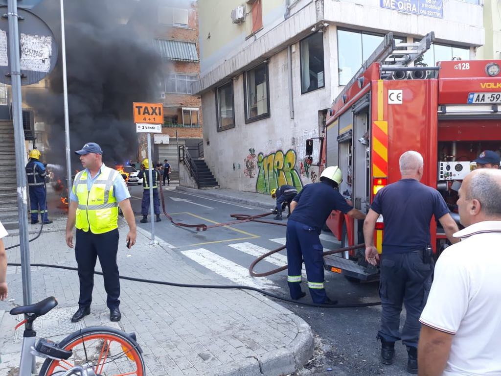 Kush kërkon t’i vërë zjarrin Shqipërisë? Kush kërkon t’i vërë zjarrin Shqipërisë?