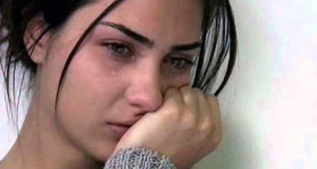 Vajza shqiptare: Jam shtatzënë me shokun e klasës, po e morën vesh vëllezërit… Vajza shqiptare: Jam shtatzënë me shokun e klasës, po e morën vesh vëllezërit…