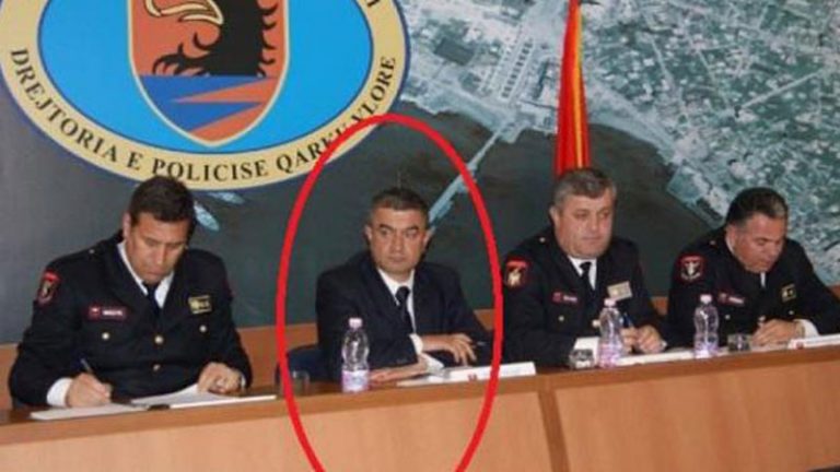 Dështon seanca e gjyqit për vrasjen e ish-kryepolicit Artan Çuku, autorët në arrati Dështon seanca e gjyqit për vrasjen e ish-kryepolicit Artan Çuku, autorët në arrati