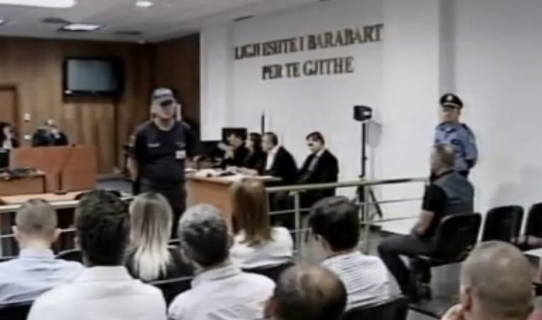 Skandaloze, drejtësia “e gjunjëzuar” para dosjes “Shullazi”, shtyhet sërish pretenca Skandaloze, drejtësia “e gjunjëzuar” para dosjes “Shullazi”, shtyhet sërish pretenca