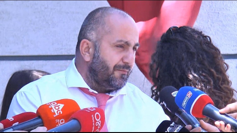 Prokurorët dhe gjyqtarët kanë krijuar një sindikatë të k.rimit dhe politikës së zezë dhe ashtu do të rrinë derisa të largohen nga sistemi Prokurorët dhe gjyqtarët kanë krijuar një sindikatë të k.rimit dhe politikës së zezë dhe ashtu do të rrinë derisa të largohen nga sistemi