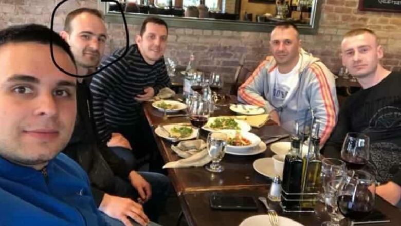 Komentuesi-Berishës: “Pleqëria këtë punë paska”! More në qafë ish-mbështetësin tënd! Komentuesi-Berishës: “Pleqëria këtë punë paska”! More në qafë ish-mbështetësin tënd!