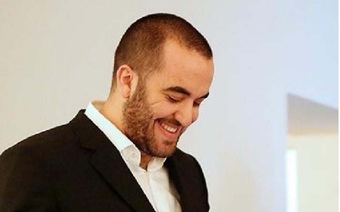 Greg Rama, djali i kryeministrit çel ekspozitë personale në FAB (Foto) Greg Rama, djali i kryeministrit çel ekspozitë personale në FAB (Foto)