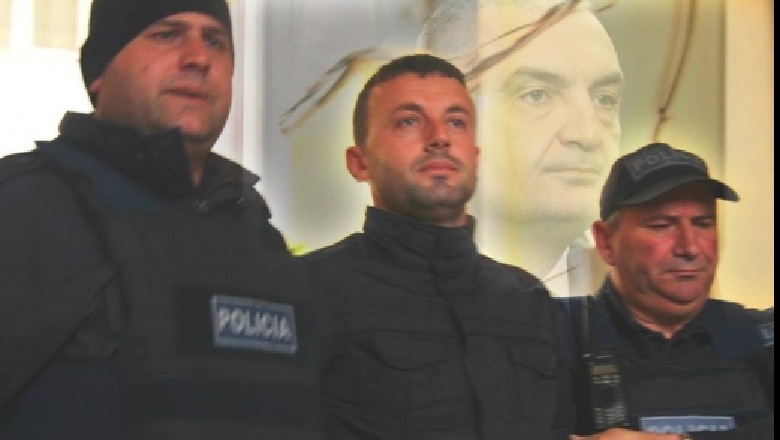 Kontroll banesës së Durim Bamit, ja kush është njeriu që trazoi politikën dhe akuzat Kontroll banesës së Durim Bamit, ja kush është njeriu që trazoi politikën dhe akuzat