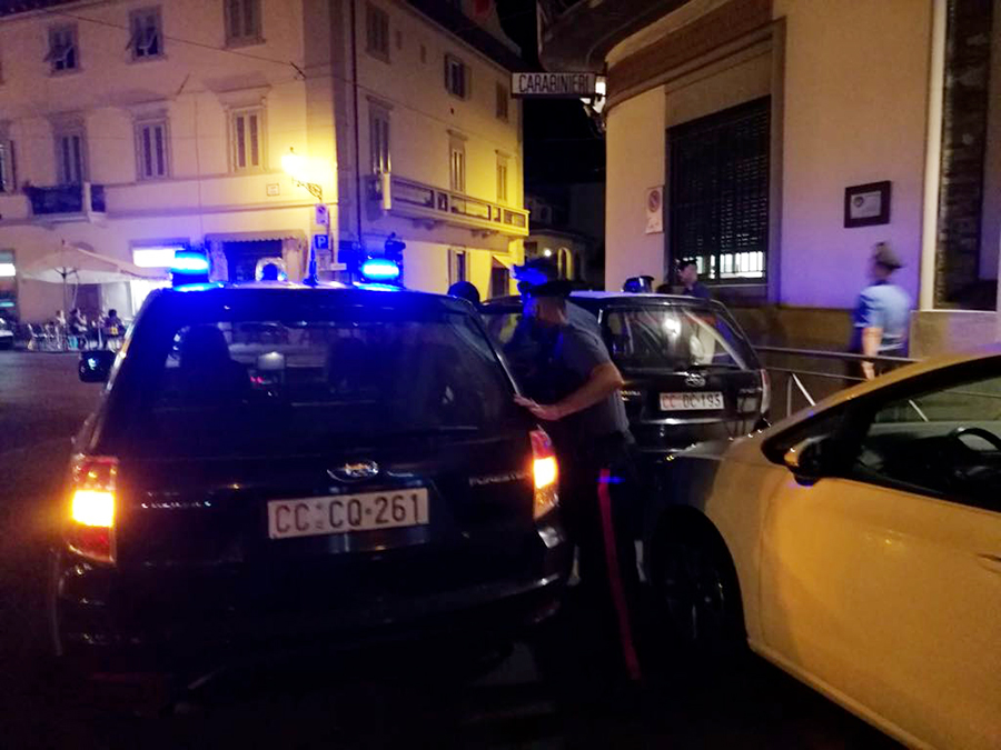 Shpartallohet banda shqiptare, trafikuan rreth 1 milionn euro kokainë, 7 të arrestuar (Video) Shpartallohet banda shqiptare, trafikuan rreth 1 milionn euro kokainë, 7 të arrestuar (Video)