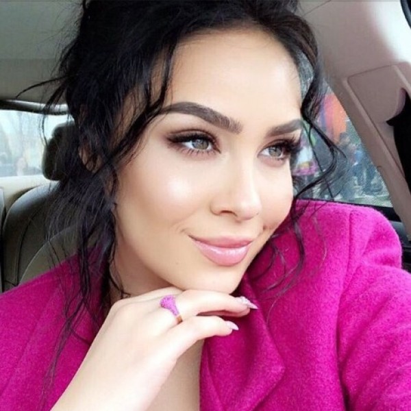 Pas lirimit nga burgu të Ermal Hoxhës, Xhensila Myrtezaj ka një mesazh për Rezartën Pas lirimit nga burgu të Ermal Hoxhës, Xhensila Myrtezaj ka një mesazh për Rezartën