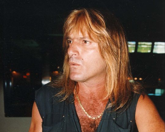 Ka provuar 6 mijë femra, “hamshori” ikën në atë botë duke “shtypur” një 23-vjeçareje lindore Ka provuar 6 mijë femra, “hamshori” ikën në atë botë duke “shtypur” një 23-vjeçareje lindore