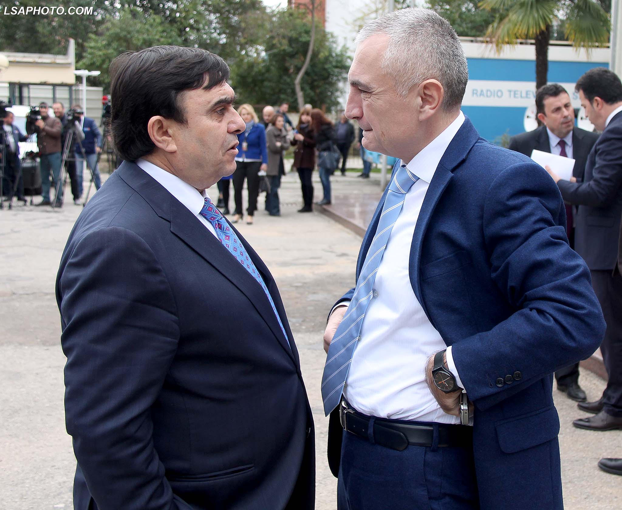 Ilir Meta nis pazaret për kreun e KLSH, socialisti Angjeli kandidatura nën mëngë e presidentit Ilir Meta nis pazaret për kreun e KLSH, socialisti Angjeli kandidatura nën mëngë e presidentit