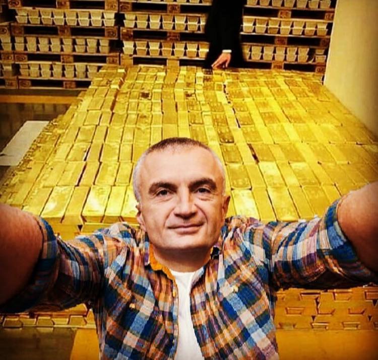 Pasi mbushi Presidencën me hajdutë, kryehajduti Ilir Meta porosit kasaforta, për të fshehur miliardat Pasi mbushi Presidencën me hajdutë, kryehajduti Ilir Meta porosit kasaforta, për të fshehur miliardat