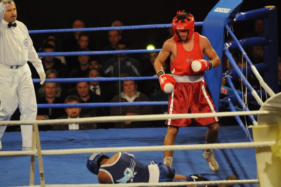 Si ndryshoi jeta e ish-boksierit kampion, pjestar i bandave kriminale?! Si ndryshoi jeta e ish-boksierit kampion, pjestar i bandave kriminale?!