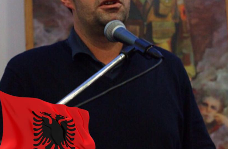 Deputeti del jashtë kontrollit, kërcënon ish-prokurorin live: Bir ku*** nëse s’të gjen shteti do të të gjej unë Deputeti del jashtë kontrollit, kërcënon ish-prokurorin live: Bir ku*** nëse s’të gjen shteti do të të gjej unë