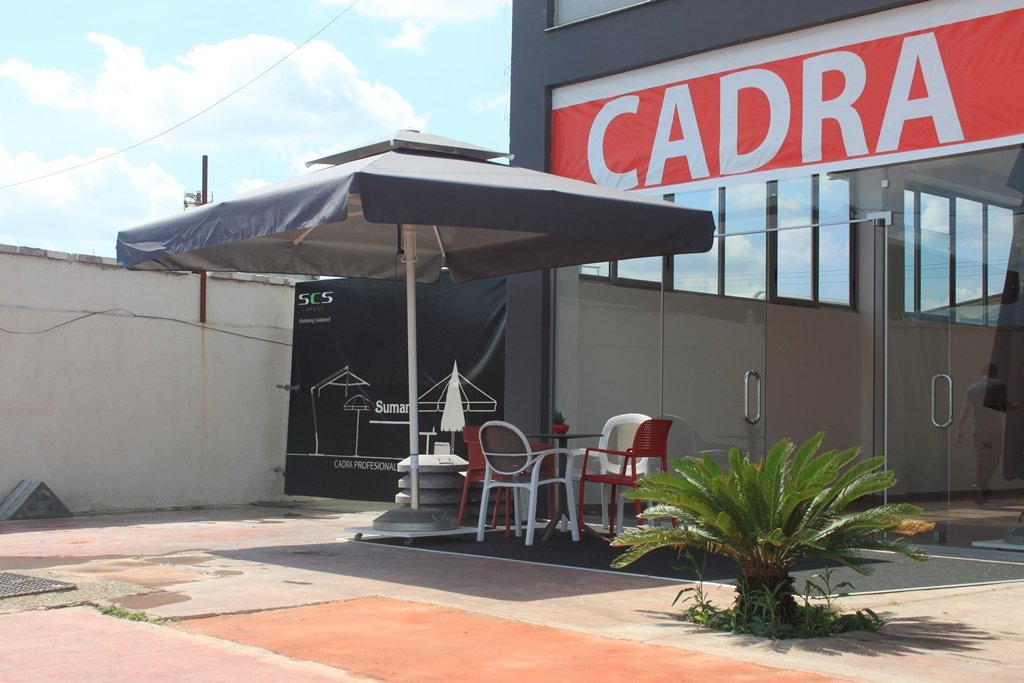 Parlamenti “Çadër” i Monikës dhe Lulit për plazh?! Mazhoranca do rrëzoi presidentin! Parlamenti “Çadër” i Monikës dhe Lulit për plazh?! Mazhoranca do rrëzoi presidentin!