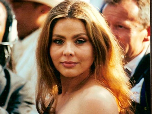 Ornella Muti publikon foto pa sytjena, duket super në moshën 63-vjeçare?! Ornella Muti publikon foto pa sytjena, duket super në moshën 63-vjeçare?!
