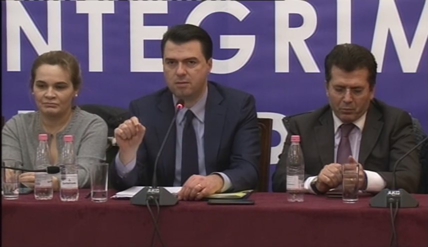 Bandat PD-LSI luftë të “humbur” me reformën në drejtësi! Gjermania me Britaninë rrëzojnë vetingun në politikë, duan SPAK e BKH! Bandat PD-LSI luftë të “humbur” me reformën në drejtësi! Gjermania me Britaninë rrëzojnë vetingun në politikë, duan SPAK e BKH!