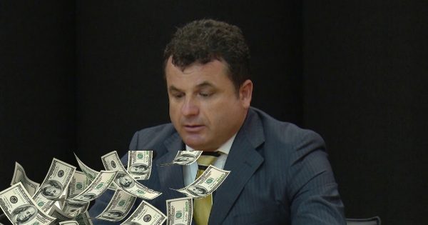 ‘Do blej bukë e kek te kasapi’! Si u kap mat nga ONM prokurori Bujar Hoti, debati që i ‘hëngri kokën’ ‘Do blej bukë e kek te kasapi’! Si u kap mat nga ONM prokurori Bujar Hoti, debati që i ‘hëngri kokën’