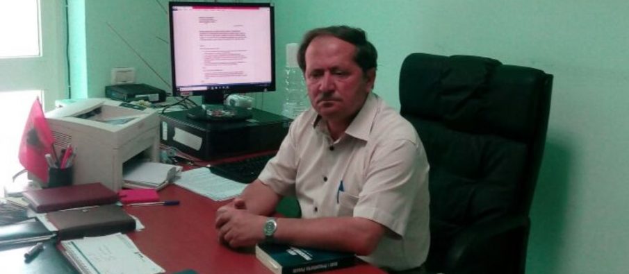 “Qeni kthehet tek i zoti”, avokati i Izet Haxhisë tregon për mërrëveshjen e klientit të tij me Berishën “Qeni kthehet tek i zoti”, avokati i Izet Haxhisë tregon për mërrëveshjen e klientit të tij me Berishën