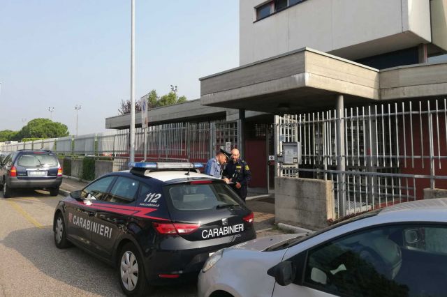 Shfrytëzonin shqiptarët për 5 euro, në pranga 3 italianë