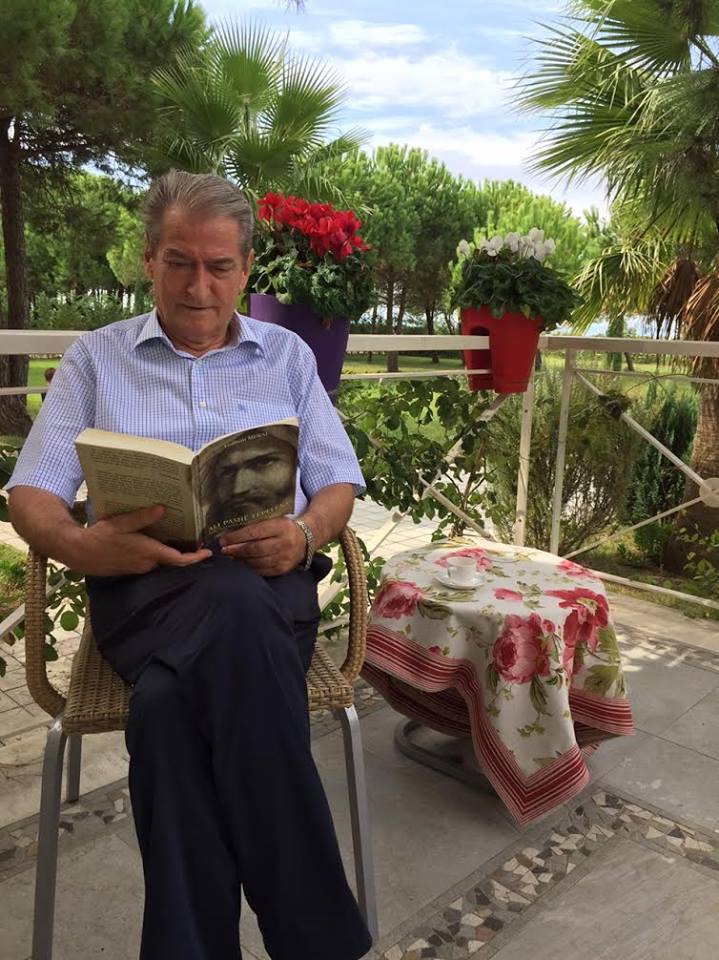 PS rrëzon intrigën Basha-Moni: S’ ka veting pa hetuar pasurinë e familjes Berisha, Meta, ish ministrave, ministrave dhe pa hapur dosjet që mbylli Llalla! PS rrëzon intrigën Basha-Moni: S’ ka veting pa hetuar pasurinë e familjes Berisha, Meta, ish ministrave, ministrave dhe pa hapur dosjet që mbylli Llalla!