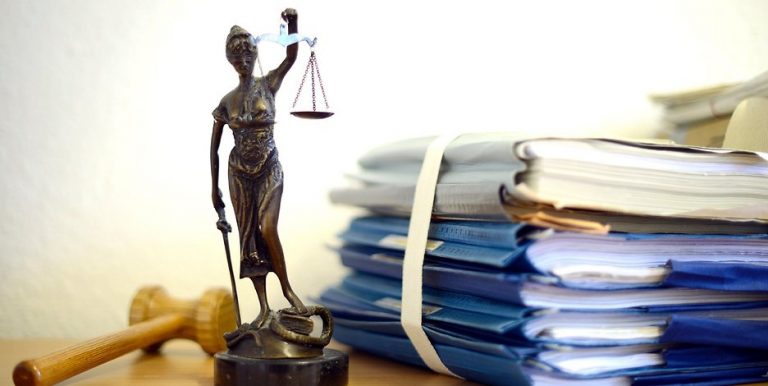 Humbën 30 mijë dosje përmbarimi: Skandali i tenderave të Drejtësisë së drejtuar nga LSI, “sistemi 6 vite nuk ekziston” Humbën 30 mijë dosje përmbarimi: Skandali i tenderave të Drejtësisë së drejtuar nga LSI, “sistemi 6 vite nuk ekziston”