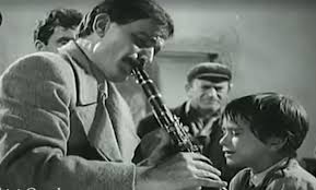 Mos i harroni! Artistët shqiptarë që ndërruan jetë kur ishin në majat e artit skenik (Foto) Mos i harroni! Artistët shqiptarë që ndërruan jetë kur ishin në majat e artit skenik (Foto)