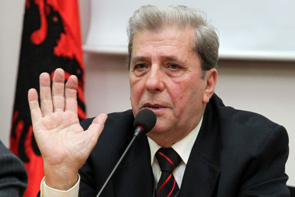 Ndahet nga jeta shkrimtari shkodran Isa Alibali Ndahet nga jeta shkrimtari shkodran Isa Alibali