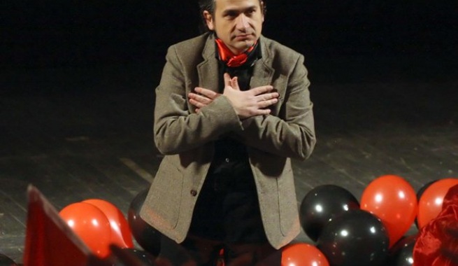 “Për gjakun tim, miqtë dhe shqiptarët”, Kreshnik Spahiu publikon foton që po shpërndahet me shpejtësi dhe ka një mesazh të rëndësishëm “Për gjakun tim, miqtë dhe shqiptarët”, Kreshnik Spahiu publikon foton që po shpërndahet me shpejtësi dhe ka një mesazh të rëndësishëm