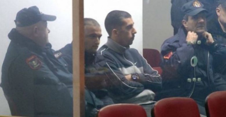 Drejtësi lëveresh/ Gjyqtarja i la masën “arrest shtëpie”, arratiset “i forti” i Vlorës për vepra të rënda penale Drejtësi lëveresh/ Gjyqtarja i la masën “arrest shtëpie”, arratiset “i forti” i Vlorës për vepra të rënda penale