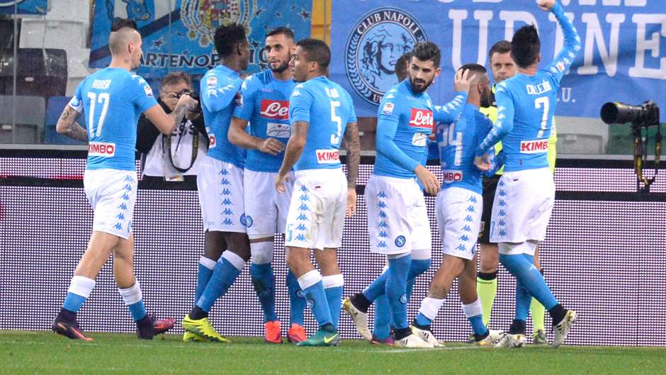 Napoli fshin Torinon dhe i bën presion Juventusit, Serie A më e hapur se kurrë