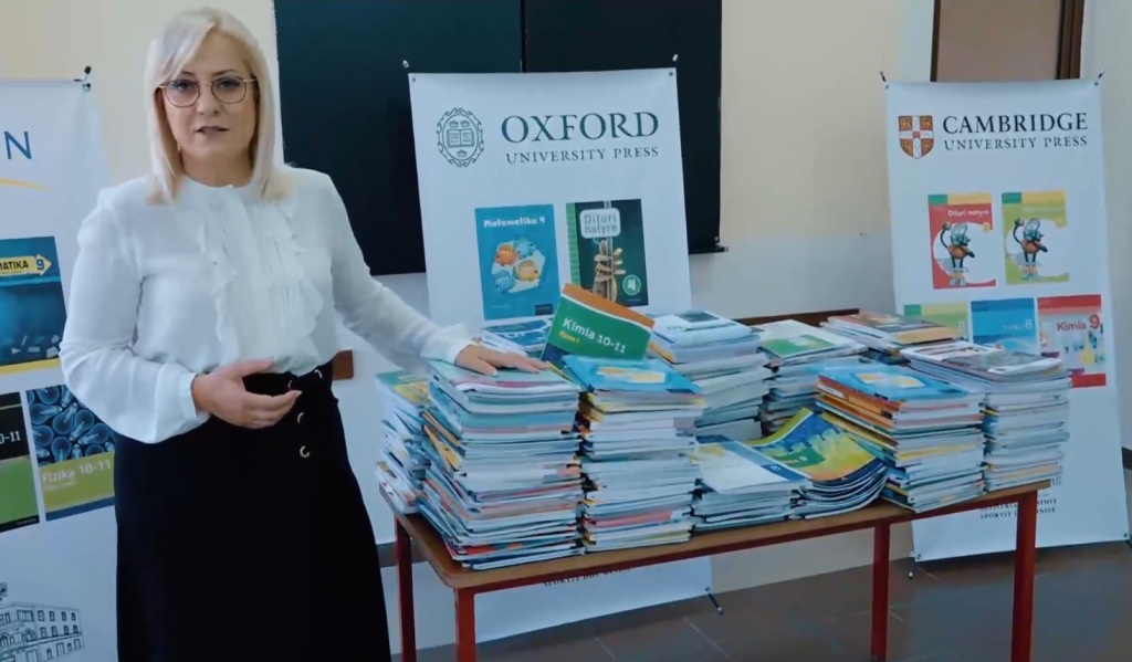 Tekstet shkollore, Rama nxjerr videon me fjalët e Nikollës Tekstet shkollore, Rama nxjerr videon me fjalët e Nikollës