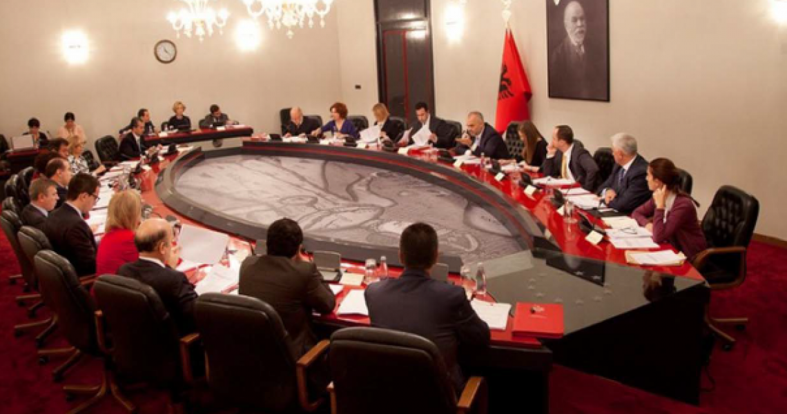 Si do monitorohet qeveria?! Si do monitorohet qeveria?!