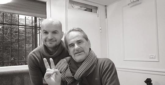 Artur Zheji: Po na përdhunojnë! E vetmja zgjidhje na ka mbetur largimi nga Shqipëria! Qytetarët reagojnë rëndë