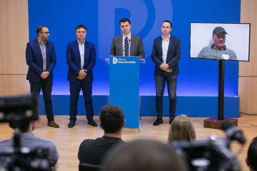 “Babalja bis” që fabrikoi akuzat ndaj Veliaj dhe heshtja e shumicës së shtypit “Babalja bis” që fabrikoi akuzat ndaj Veliaj dhe heshtja e shumicës së shtypit