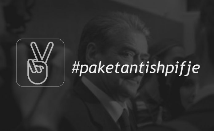 Has/ Maturantët bashkëbisedim me ministren Nikolla, “qytetari digjital” (keq)informon Berishën Has/ Maturantët bashkëbisedim me ministren Nikolla, “qytetari digjital” (keq)informon Berishën