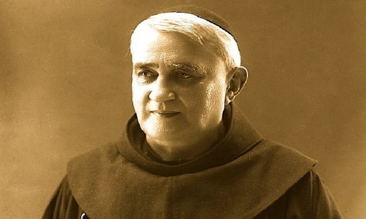 “Vërtetë ne kemi Bajram e Pashkë, por shqiptarinë e kemi bashkë”! “Vërtetë ne kemi Bajram e Pashkë, por shqiptarinë e kemi bashkë”!