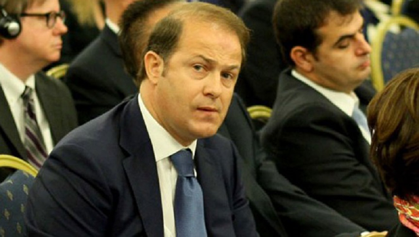 Nga Bledi Mane: Eja ulërit me mua për poshtërsitë e Gjin Gjonit! (Foto) Nga Bledi Mane: Eja ulërit me mua për poshtërsitë e Gjin Gjonit! (Foto)