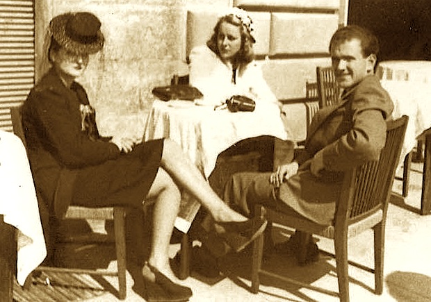 Intelektuali i shquar që u vetvra kur lexoi dëshminë e Musine Kokalarit Intelektuali i shquar që u vetvra kur lexoi dëshminë e Musine Kokalarit