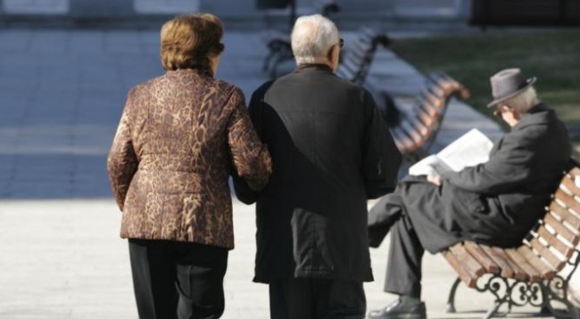 Festat e fundvitit, Rama: Paketë solidariteti për pensionistët Festat e fundvitit, Rama: Paketë solidariteti për pensionistët