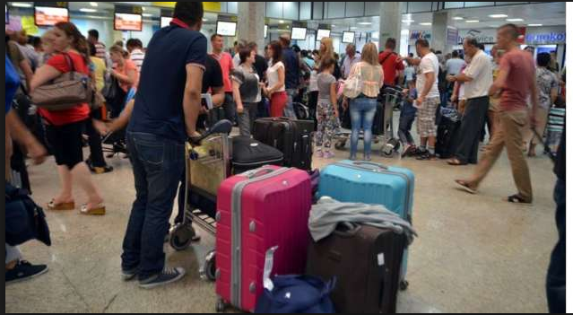 Parlajmërohen largime masive: Eksodi prek një tjetër vend të Ballkanit! Parlajmërohen largime masive: Eksodi prek një tjetër vend të Ballkanit!