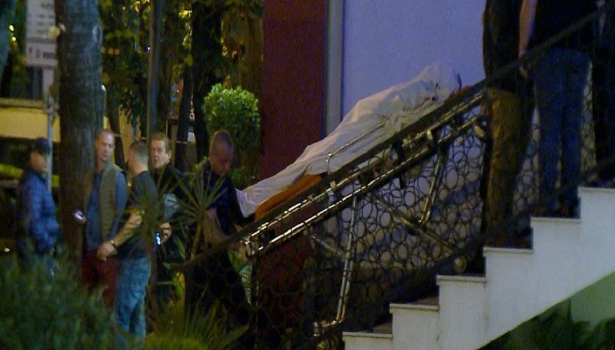 Ngjarja në ish-bllok: Përmbushet profecia e gazetarit të madh, që kërkohet nga mafia Ngjarja në ish-bllok: Përmbushet profecia e gazetarit të madh, që kërkohet nga mafia