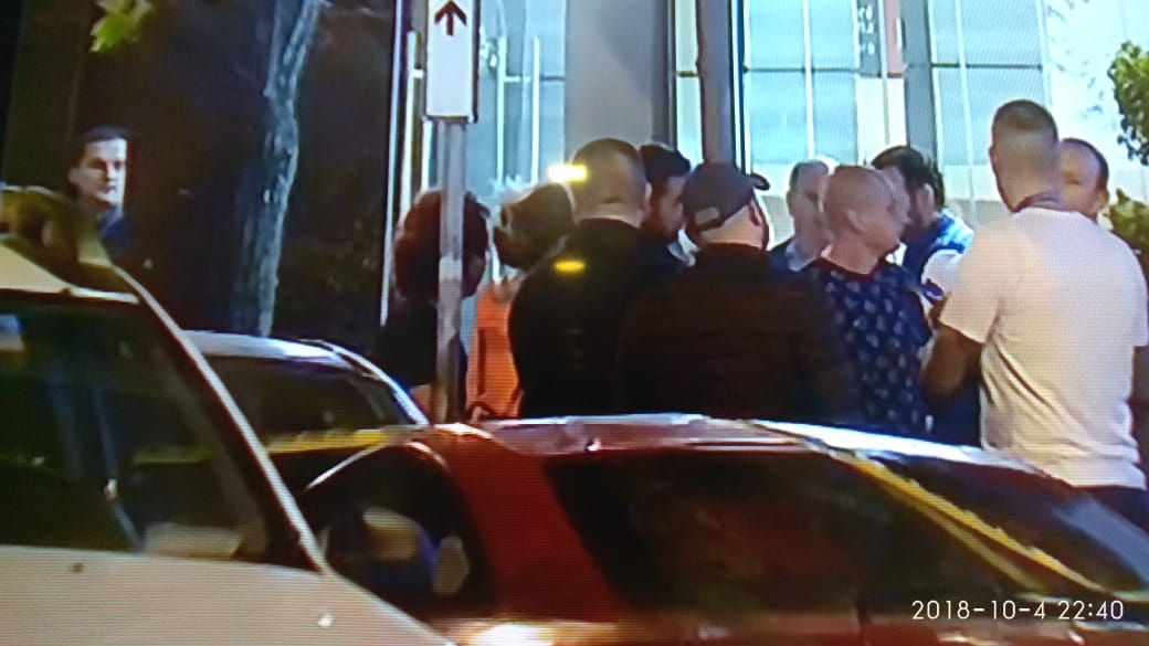 Salla VIP ku ndodhi atentati frekuentohet nga politikanë! A ka policia vështirësi për hetimet?!