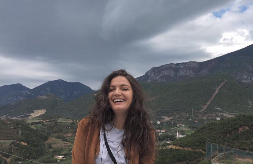 Budalla me shkollë të lartë… Budalla me shkollë të lartë…