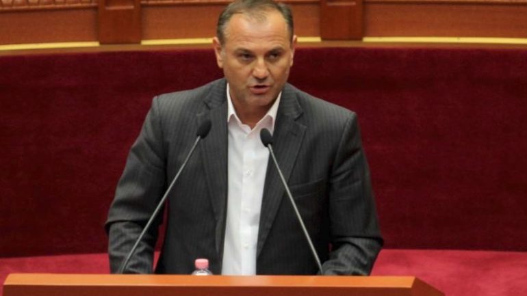 Të transferojmë këtë Karagjozin”! Zbardhet përgjimi që “fundosi” ish-deputetin Arben Çuko Të transferojmë këtë Karagjozin”! Zbardhet përgjimi që “fundosi” ish-deputetin Arben Çuko