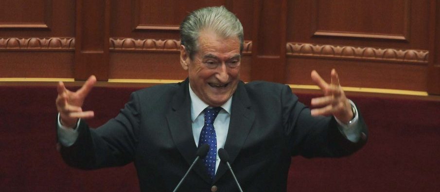 Liria për të shpifur dhe liria për të vërtetën Liria për të shpifur dhe liria për të vërtetën